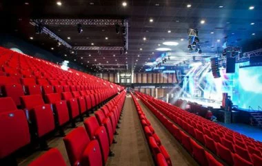 Град Event-Hall Град Event-Hall