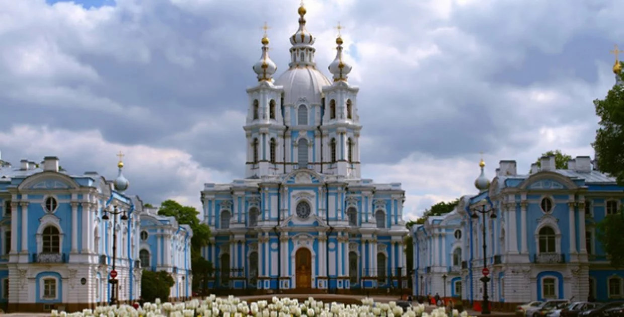 Смольный собор