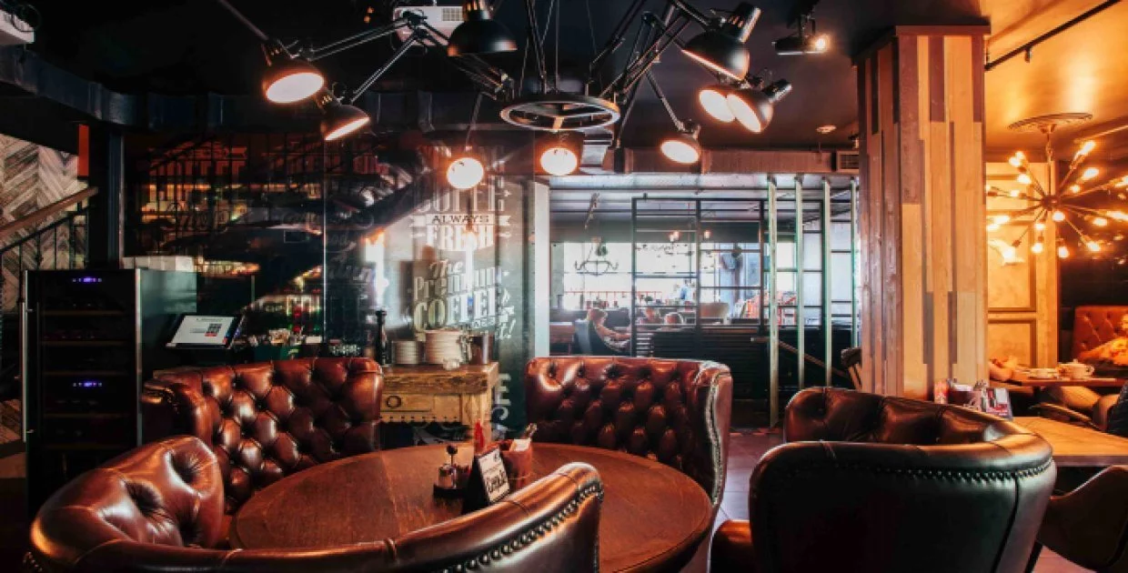 Lюstra Bar