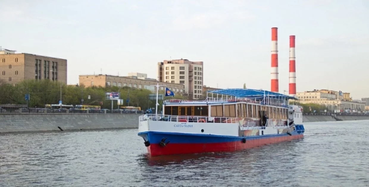 Теплоход "Санта Мария"