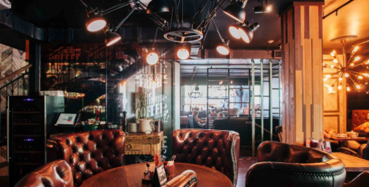 Lюstra Bar